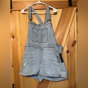 Overall shorts